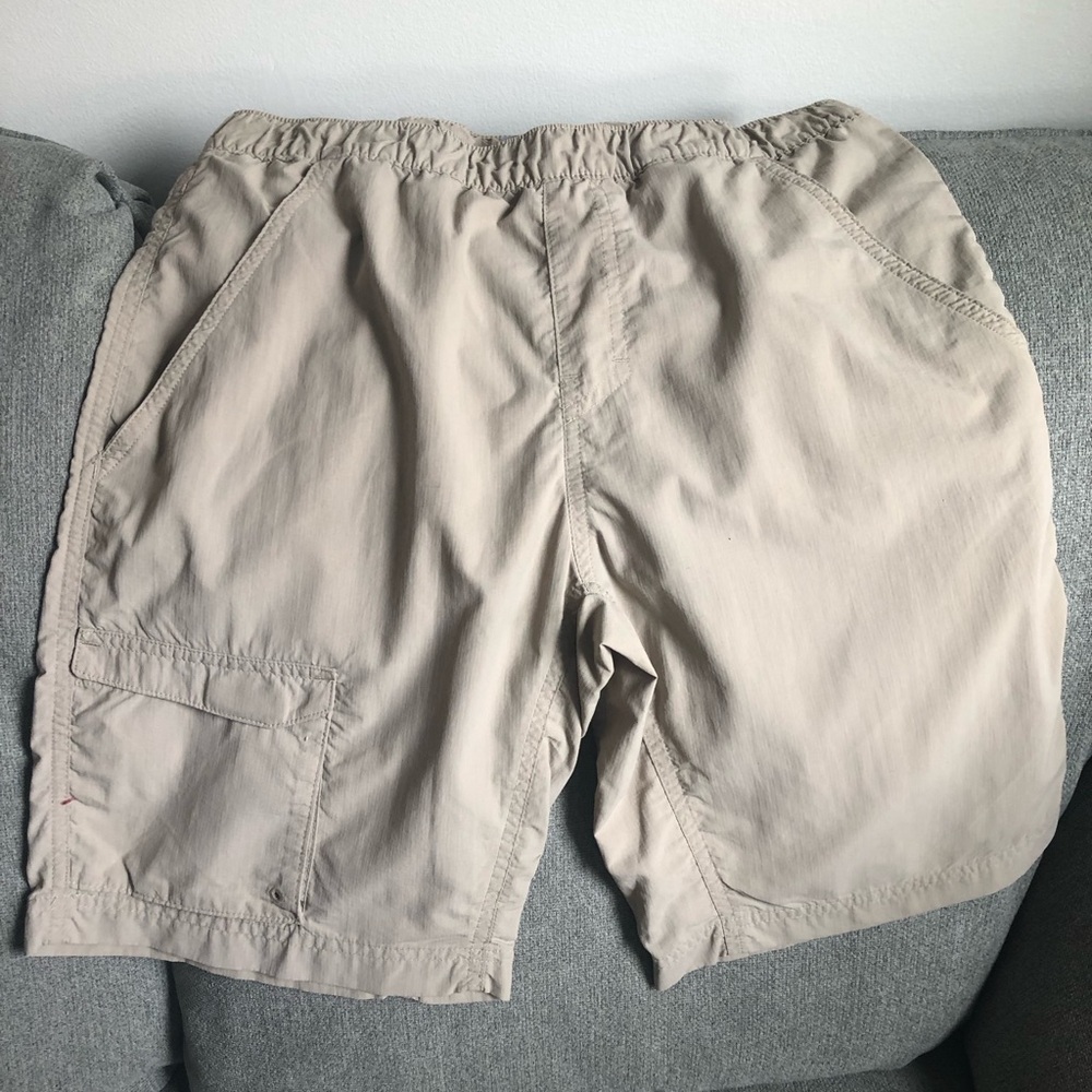 Columbia Light Weight Beige Cargo Shorts, Boys XL 18-20